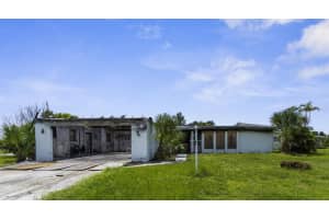 189 CUMMINS AVENUE, PORT CHARLOTTE, FL 33952 - MLS#MFRO6327703