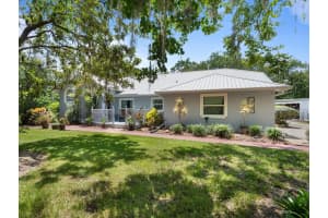 2401 Wassum Trl, CHULUOTA