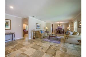 425 RIDGEWOOD STREET, ALTAMONTE SPRINGS, FL 32701 Sold 08/18/25