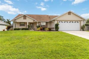 202 Bent Oak Loop, DAVENPORT