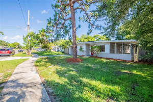 6103 BOLLING DRIVE, ORLANDO, FL 32808 - MLS#MFRO6327797