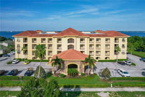 2351 LAKEVIEW DRIVE, SEBRING, FL 33870 - MLS#MFRO6327865