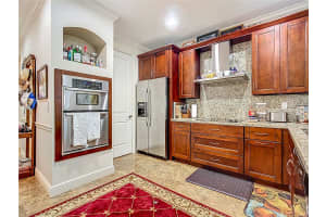 2351 LAKEVIEW DRIVE, SEBRING, FL 33870 - MLS#MFRO6327865