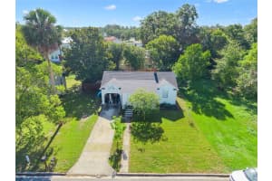 466 KENTUCKY AVENUE, UMATILLA, FL 32784 Sold 08/28/25