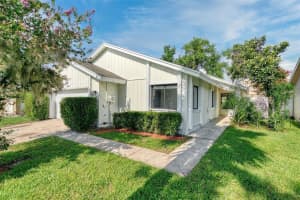 291 Drosdick Dr, CASSELBERRY
