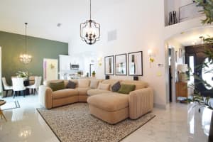 372 SHADY OAK LOOP, DAVENPORT, FL 33896 Sold 09/12/25