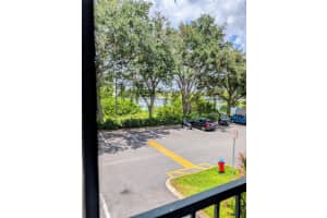 121 OYSTER BAY CIRCLE, ALTAMONTE SPRINGS, FL 32701 - MLS#MFRO6328075
