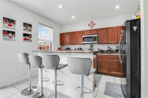 16444 42ND TERRACE, MIAMI, FL 33185 - MLS#MFRO6328076