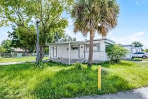 2854 LAKE ALFRED ROAD, WINTER HAVEN, FL 33881 - MLS#MFRO6328086