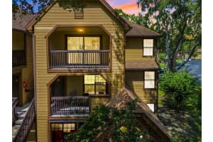 325 LAKEPOINTE DRIVE, ALTAMONTE SPRINGS, FL 32701 - MLS#MFRO6328097