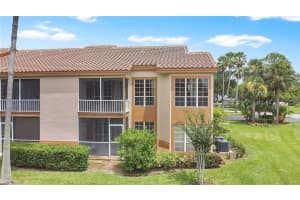 4700 SUSSEX TER #201, ORLANDO, FL 32811 - MLS#MFRO6328151