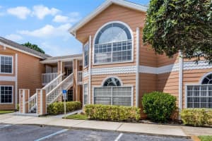 8702 Knightsbridge Ct #d, KISSIMMEE