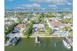 6960 SHORE DRIVE, SOUTH PASADENA, FL 33707 Sold 10/27/25