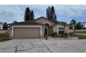 660 Symphony Pl, DAVENPORT