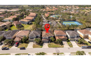 5251 WILDWOOD WAY, DAVENPORT, FL 33837 - MLS#MFRO6328736