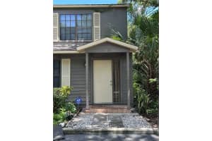 714 Edgewater Dr, ORLANDO
