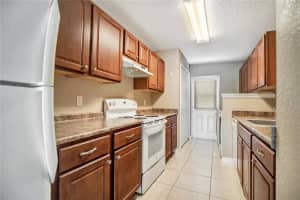 825 DOUGLASS AVENUE, OVIEDO, FL 32765 - MLS#MFRO6328847