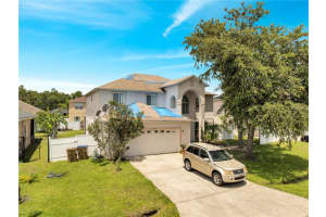 563 Bristol Cir, KISSIMMEE