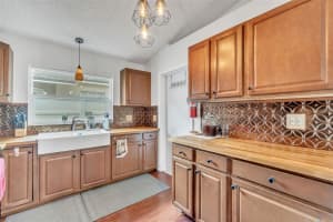11213 RIVER GROVE DRIVE, ORLANDO, FL 32817 Sold 09/29/25