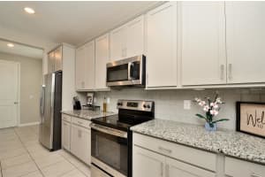 520 AVIANA ST, LAKE ALFRED, FL 33850 - MLS#MFRO6329100