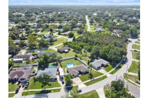 909 WHITEWOOD DRIVE, DELTONA, FL 32725 - MLS#MFRO6329177