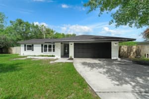 112 Des Pinar Ln, LONGWOOD