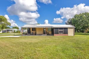 226 MENLO PARK AVENUE, DAVENPORT, FL 33897 - MLS#MFRO6329336