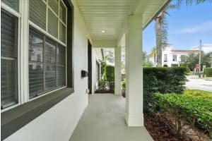 915 ARAGON AVENUE, WINTER PARK, FL 32789 Sold 09/04/25