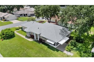 5622 KING JAMES AVENUE, LEESBURG, FL 34748 - MLS#MFRO6329551