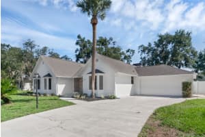777 COACH LIGHT DRIVE, FERN PARK, FL 32730 Sold 08/15/25