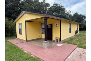 305 ARMOUR AVENUE, AUBURNDALE, FL 33823 - MLS#MFRO6329802
