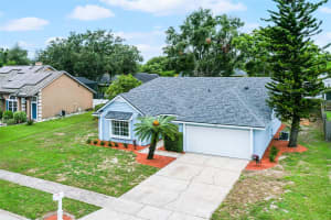 8018 LESIA CIRCLE, ORLANDO, FL 32835 - MLS#MFRO6329875