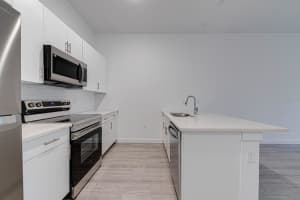 633 TRIKOMO DRIVE, DAVENPORT, FL 33896 - MLS#MFRO6329918
