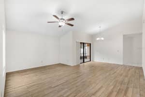 406 RED COAT LANE, ORLANDO, FL 32825 - MLS#MFRO6330179