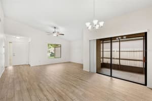 406 RED COAT LANE, ORLANDO, FL 32825 - MLS#MFRO6330179