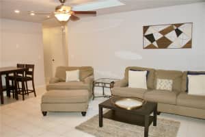 380 EVERGREEN AVENUE, LONGWOOD, FL 32750 - MLS#MFRO6330296