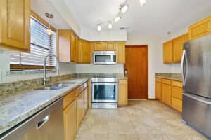 10020 CREEKWATER BOULEVARD, ORLANDO, FL 32825 Sold 09/04/25