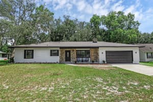 401 Pine Dr, SANFORD