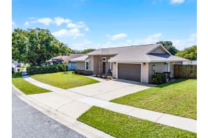 825 CROWS BLUFF LANE, SANFORD, FL 32773 - MLS#MFRO6330606