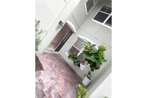 7441 REGINA WAY, ORLANDO, FL 32819 - MLS#MFRO6330640