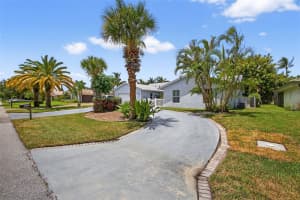 4151 LINDEN AVENUE, PALM BEACH GARDENS, FL 33410 - MLS#MFRO6330763