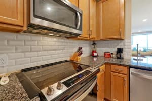 7565 LAUREATE BOULEVARD, ORLANDO, FL 32827 - MLS#MFRO6330795