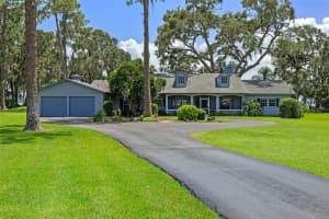 33205 LAKESHORE DRIVE, TAVARES, FL 32778 Sold 11/05/25