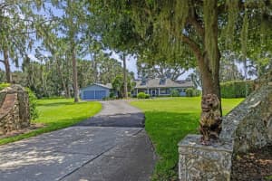 33205 LAKESHORE DRIVE, TAVARES, FL 32778 Sold 11/05/25