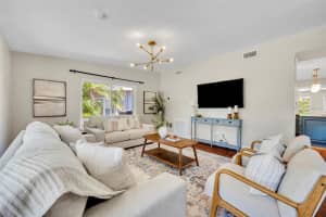 3007 CHELSEA STREET, ORLANDO, FL 32803 Sold 09/03/25