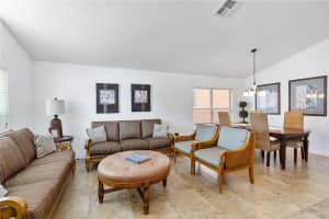 814 ORANGE COSMOS BOULEVARD, DAVENPORT, FL 33837 - MLS#MFRO6331003