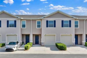 1366 Yellow Finch Dr, DAVENPORT