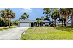 632 Wallis Ave, SEBASTIAN