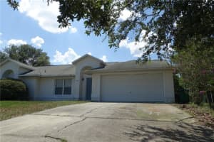 1694 April Ave, DELTONA