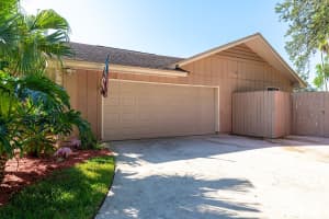 132 HARROGATE PLACE, LONGWOOD, FL 32779 - MLS#MFRO6331236